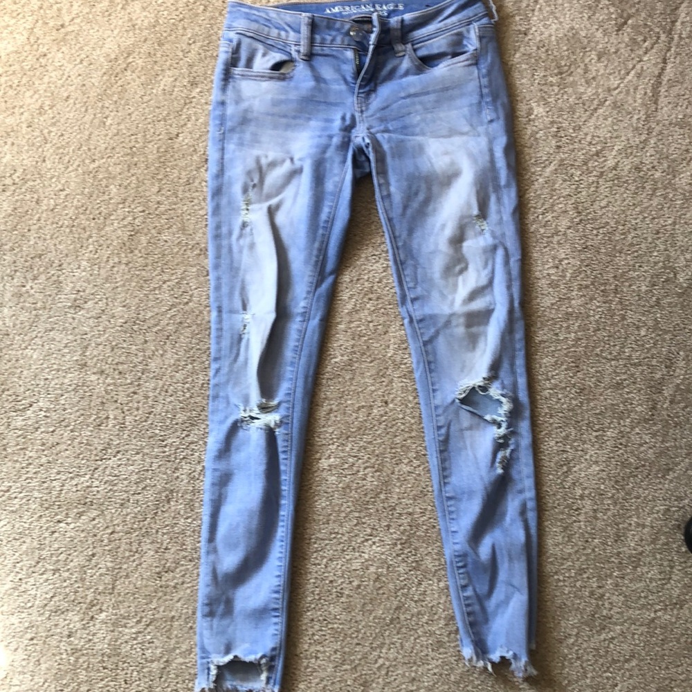 American Eagle Jegging Distressed Jeans